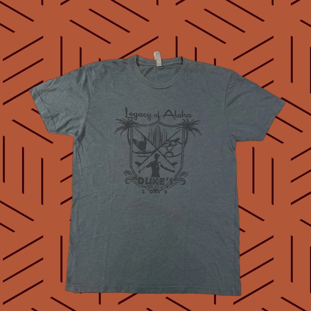 Next Level Duke Kahanamoku Duke’s Waikiki Surfer Tee Shirt M Gray NWD Surfer Beach Graphic Print 2019 Next Level Mens Regular Short Sleeve Size US M / EU 48-50 / 2 - 1 Thumbnail