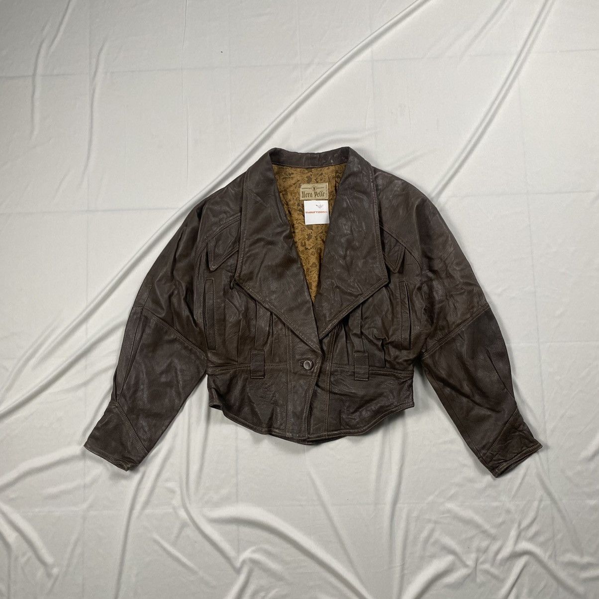 Vera Pelle Vintage 90s Vera Pelle Cropped Biker Leather Jacket Size M / US 6-8 / IT 42-44 - 1 Thumbnail