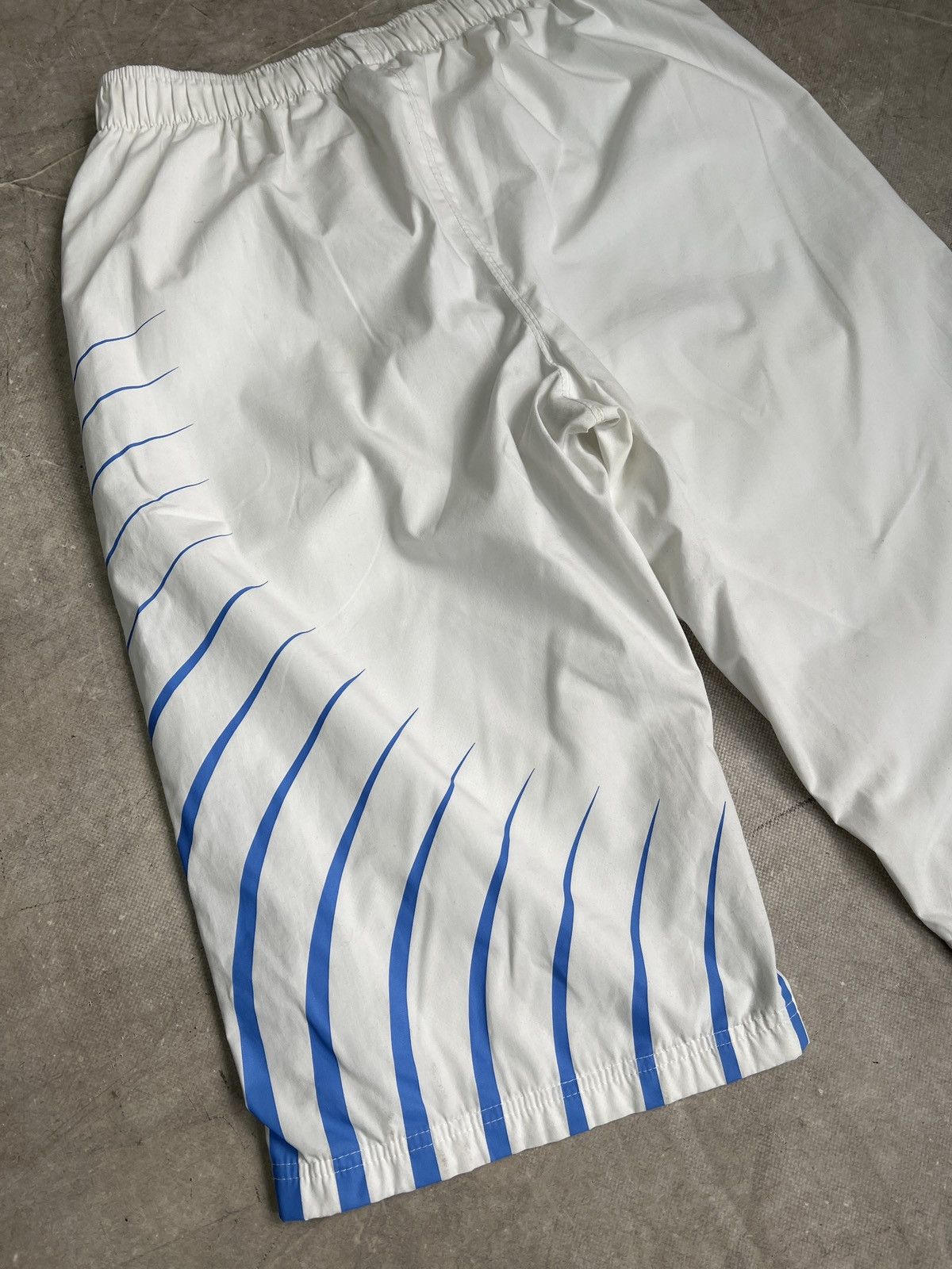 Nike Nike nylon wide leg TN streetwear drill shorts y2k Size US 34 / EU 50 - 7 Thumbnail