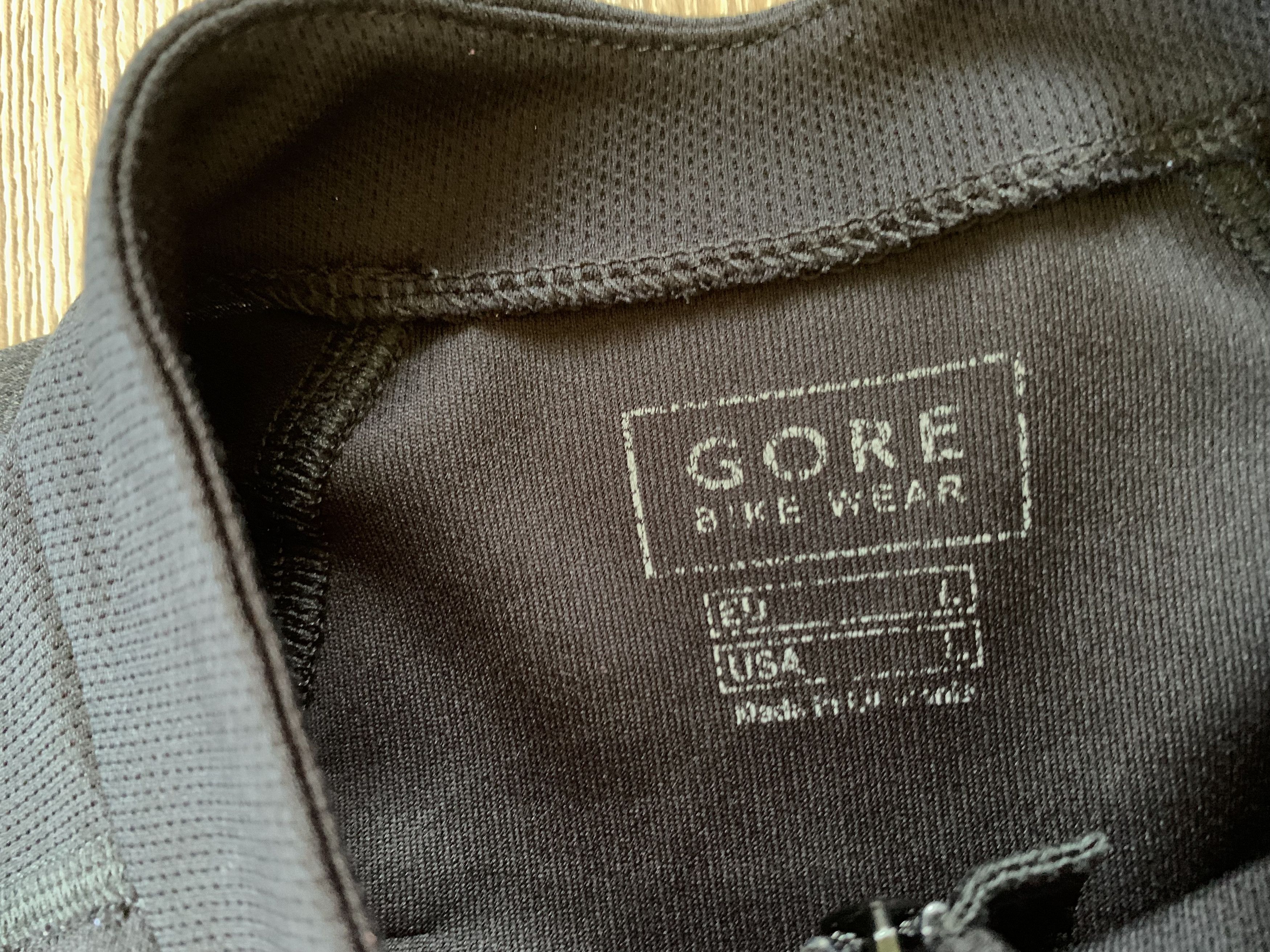 Bicycle × Sports Specialties Gore Bike Wear Black Short Sleeve Cycling Jersey Size US L / EU 52-54 / 3 - 5 Thumbnail