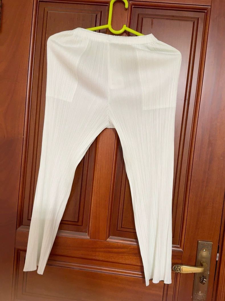 Issey Miyake Issey Miyake White pleated pants Size 25" / US 0 / IT 36 - 3 Thumbnail