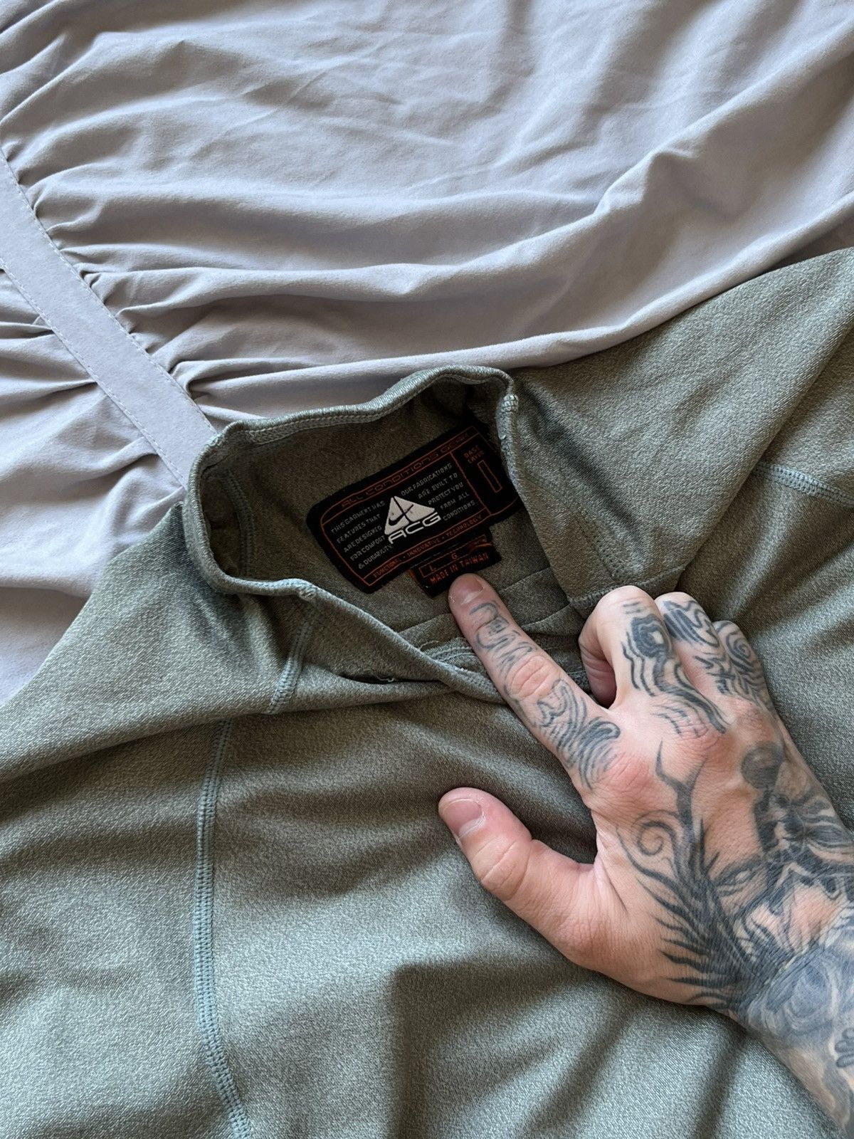 Nike ACG Rare Vintage Nike ACG Base Layer 2000s Tactical Archive Size US L / EU 52-54 / 3 - 7 Thumbnail