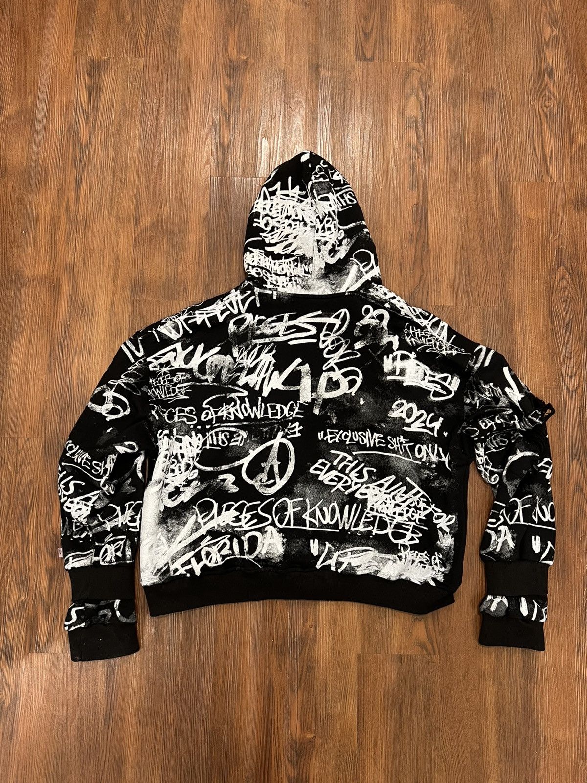 Other Pieces of Knowledge POK Graffiti Hoodie XL Size US XL / EU 56 / 4 - 7 Thumbnail