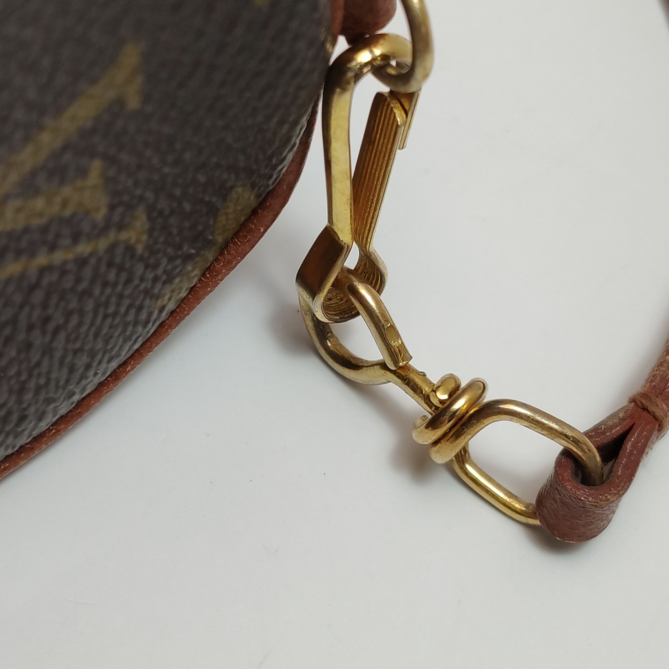 Louis Vuitton Louis Vuitton (LV) Papillon Mini Cowhide Monogram Printed D Size ONE SIZE - 6 Thumbnail