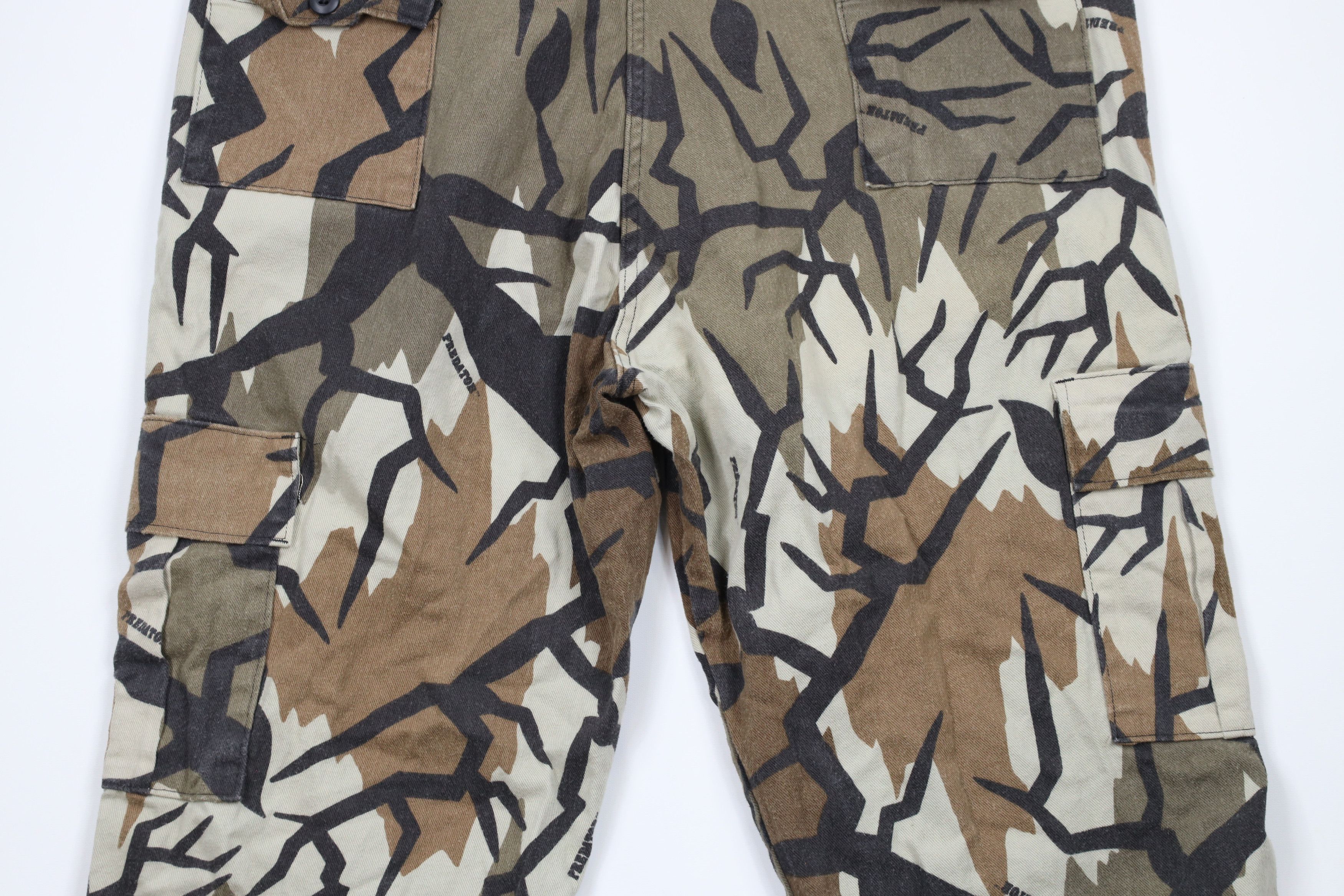 Vintage Vintage 90s Streetwear Camouflage Wide Leg Cargo Pants USA Size US 40 / EU 56 - 12 Thumbnail