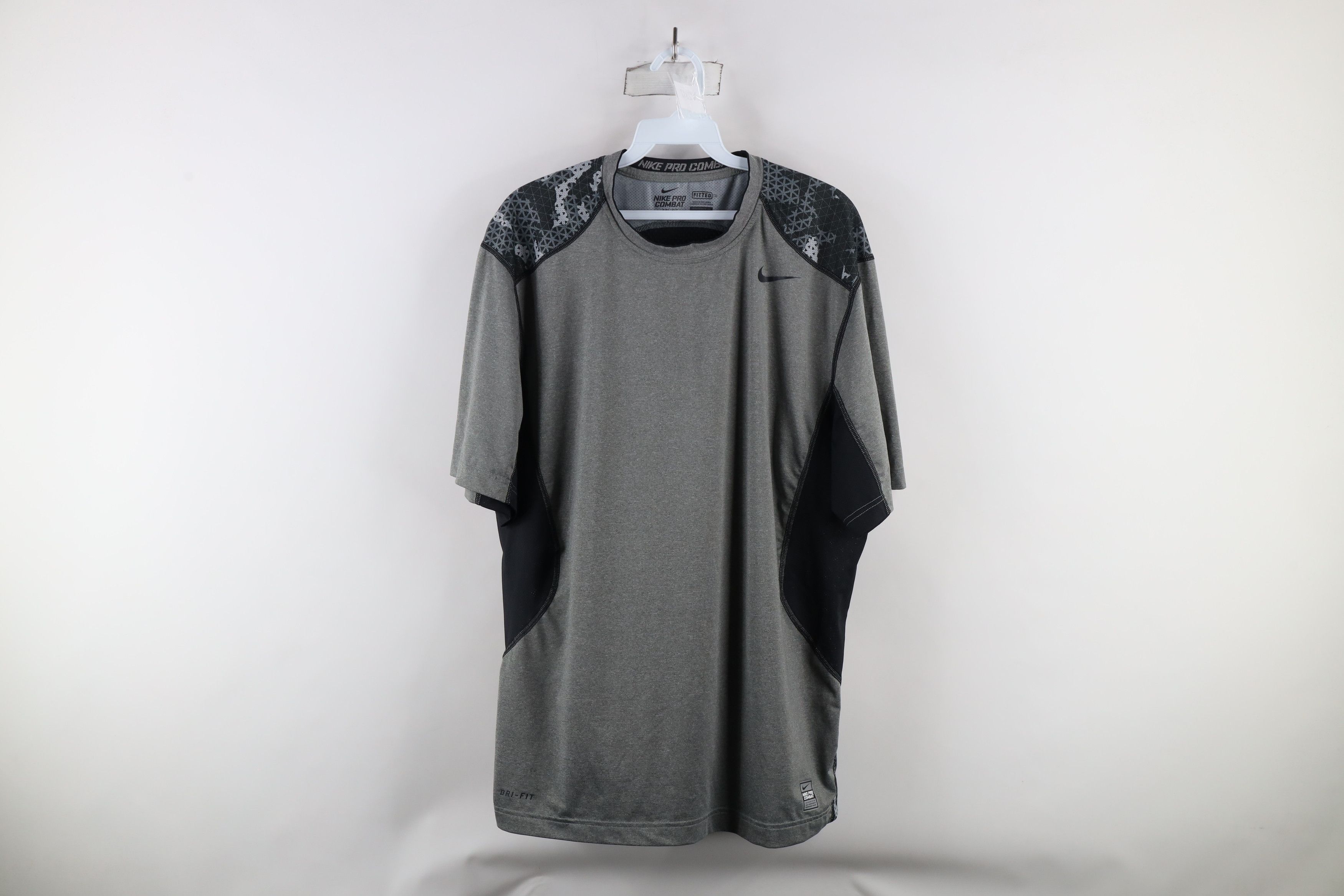 Nike Pro Combat Compression Training Gym T-Shirt Camo Gray