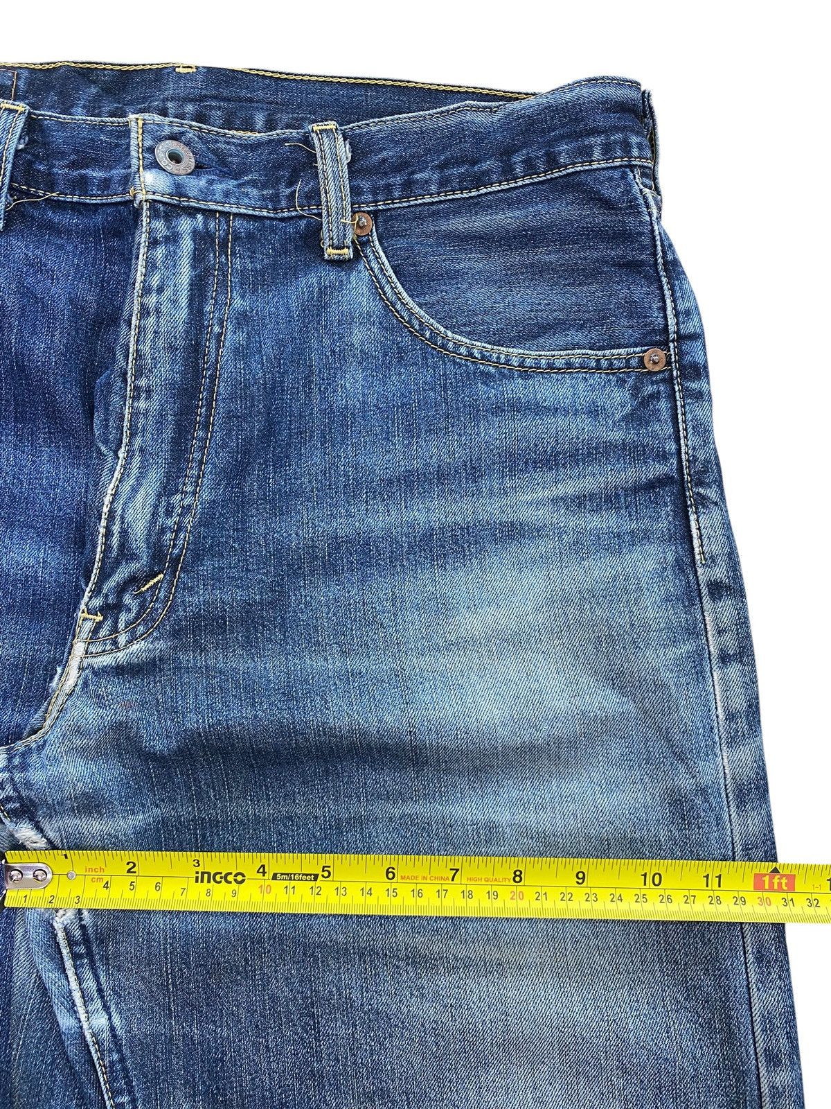 Levi's Levi’s Blue Wash Style Straight Leg Jeans Size US 33 - 7 Thumbnail
