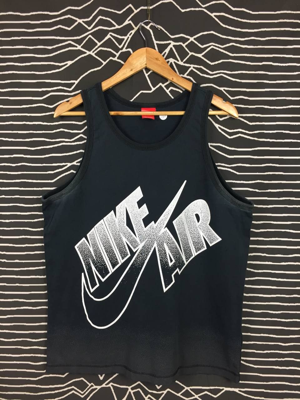 Nike Vtg Nike Air Big Logo Sleeveless Tank Top Size US L / EU 52-54 / 3 - 2 Thumbnail
