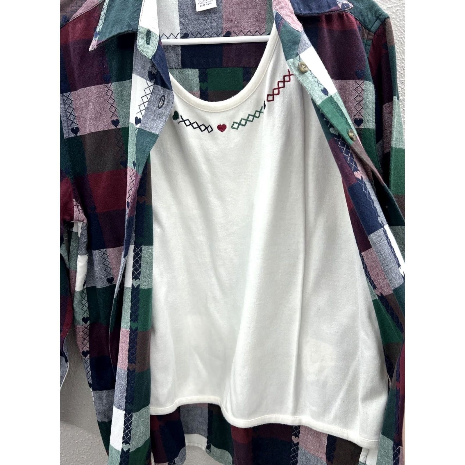 Vintage VINTAGE Chrysantheme Plaid Button Up Long Sleeve with Built in Shirt Small Women's Shirt Size S / US 4 / IT 40 - 5 Thumbnail