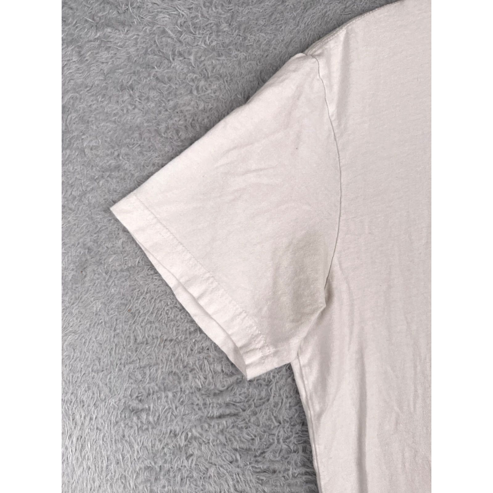 The North Face The North Face Shirt Men Large White Short Sleeve Crew Neck 100% Cotton Jersey Logo All Seasons Breathable Men’s T-Shirt Regular Colorful Size US L / EU 52-54 / 3 - 3 Thumbnail