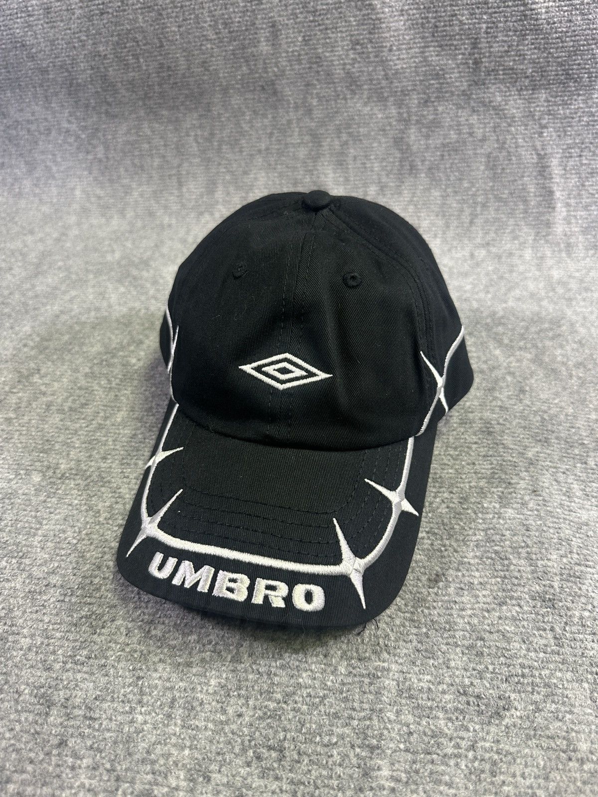 Slam Jam × Umbro Umbro x Slam Jam - Spikes Cap Anthracite - OS Hat