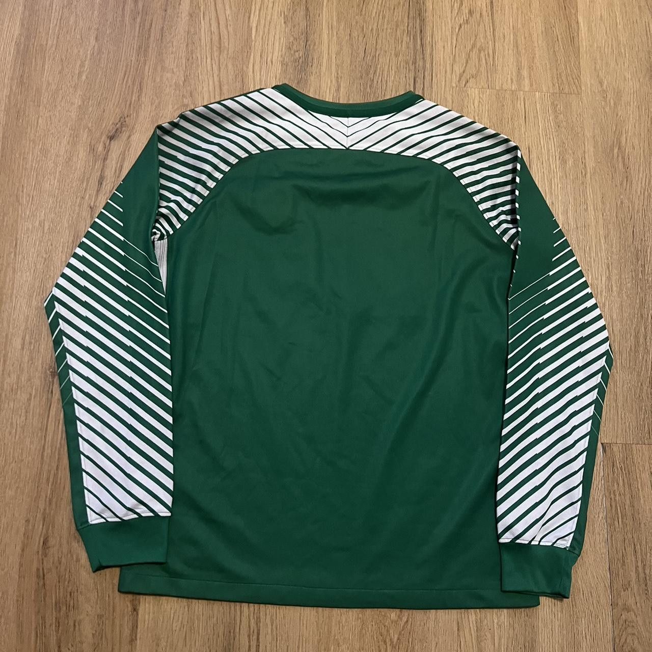 Nike 2017-18 Nike Tottenham Spurs green and white Size US S / EU 44-46 / 1 - 2 Thumbnail
