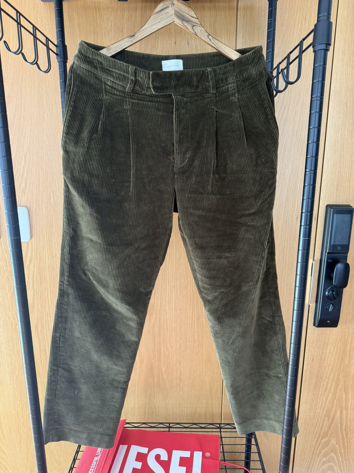 Aime Leon Dore Aime leon dore - double pleated corduroy pants - size M Size US 33 - 1 Thumbnail