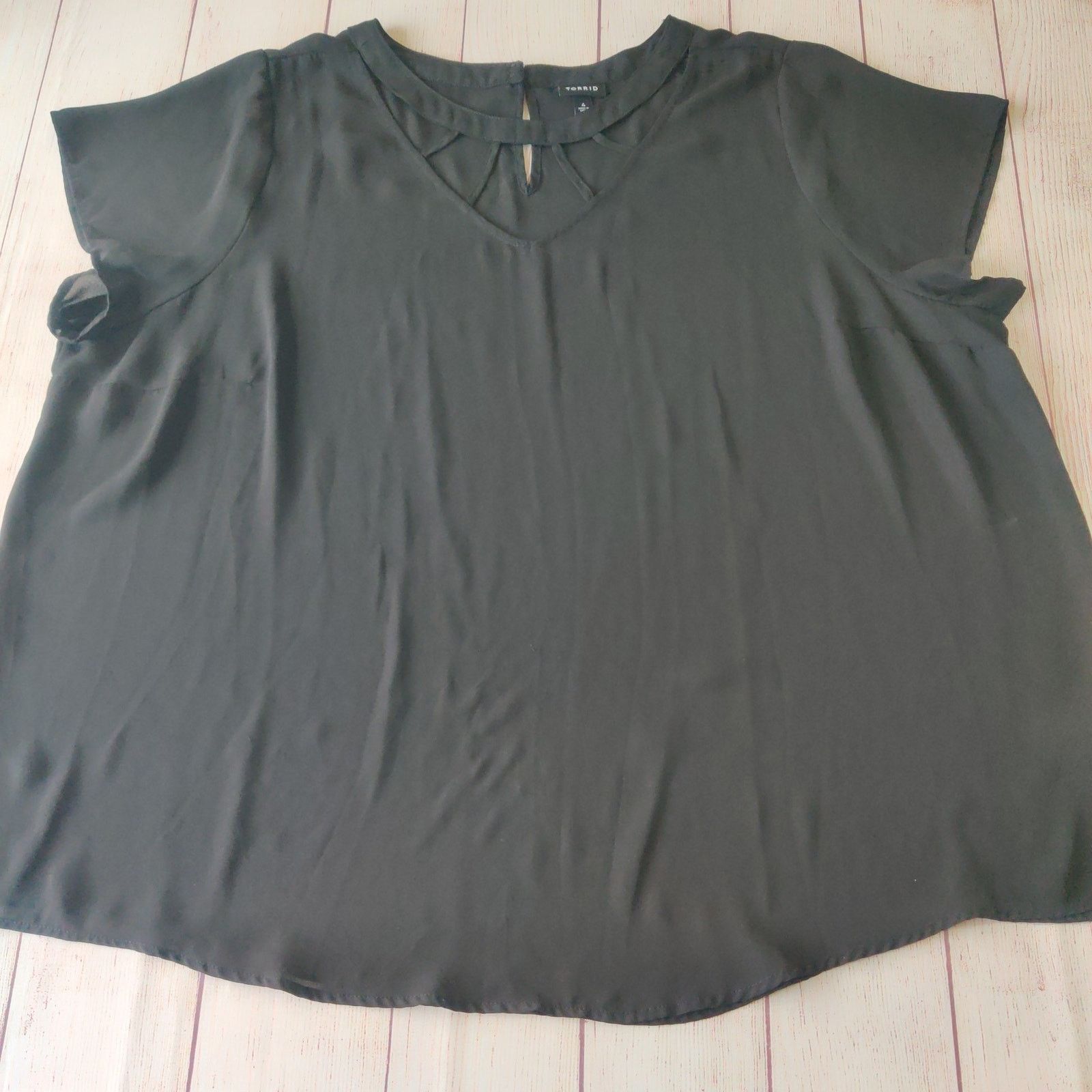 Torrid Torrid Georgette Cage Front Top sz 4 Size 4XL / US 24-26 - 4 Thumbnail