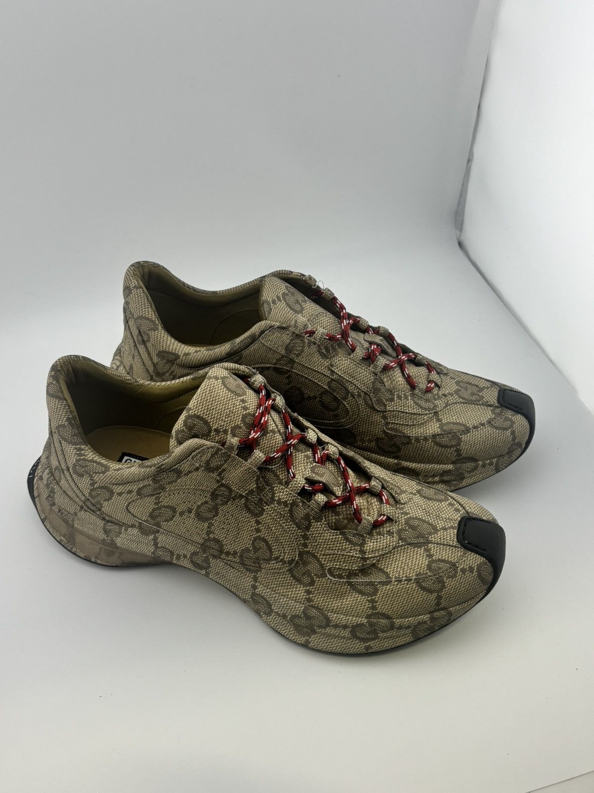 Gucci GUCCI RUN GG CUBIC BEIGE EBONY SIZE 9 Size US 9 / EU 42 - 1 Thumbnail