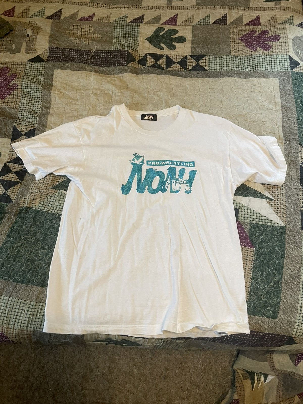 Vintage Pro Wrestling NOAH Glitter Tee Size US XL / EU 56 / 4 - 1 Thumbnail