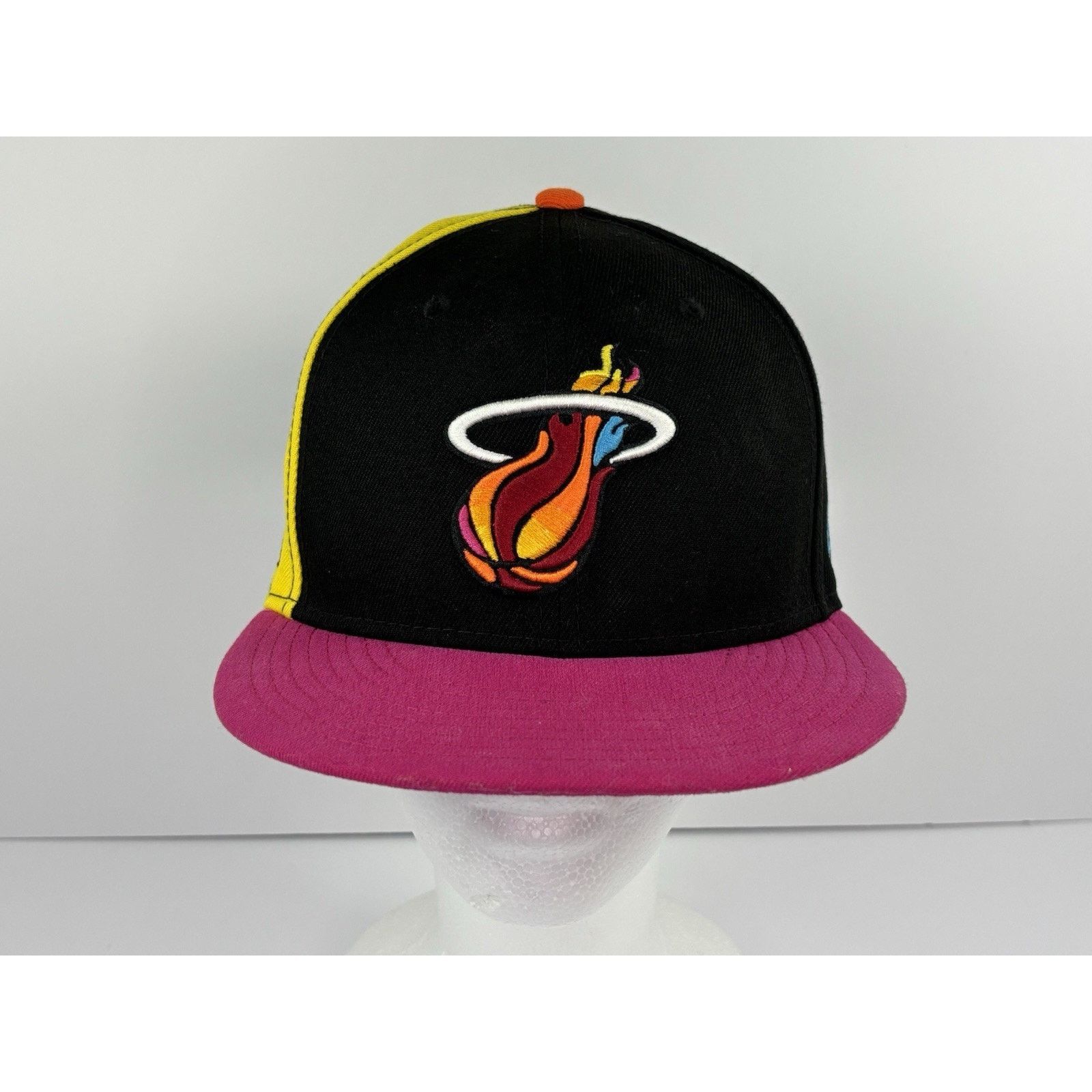 The Unbranded Brand Miami Heat New Era 9FIFTY Snapback Hat “305” Size ONE SIZE - 1 Thumbnail