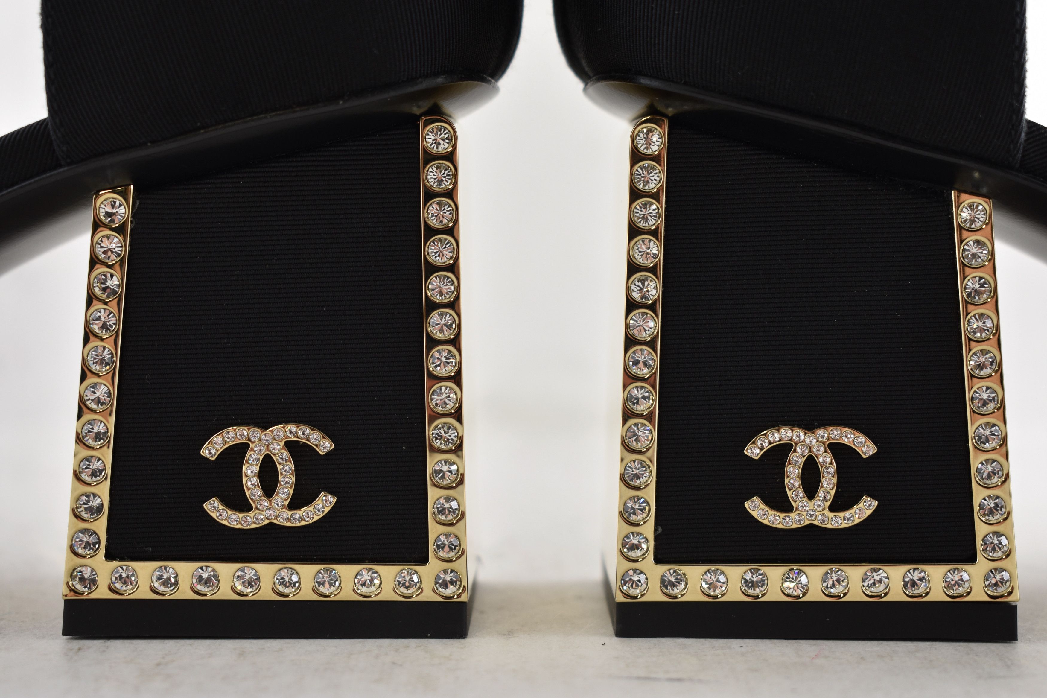 Chanel Chanel 24B Crystal Logo Gold Ankle Strap Block Heel Pump 40 Size US 10 / IT 40 - 20 Thumbnail