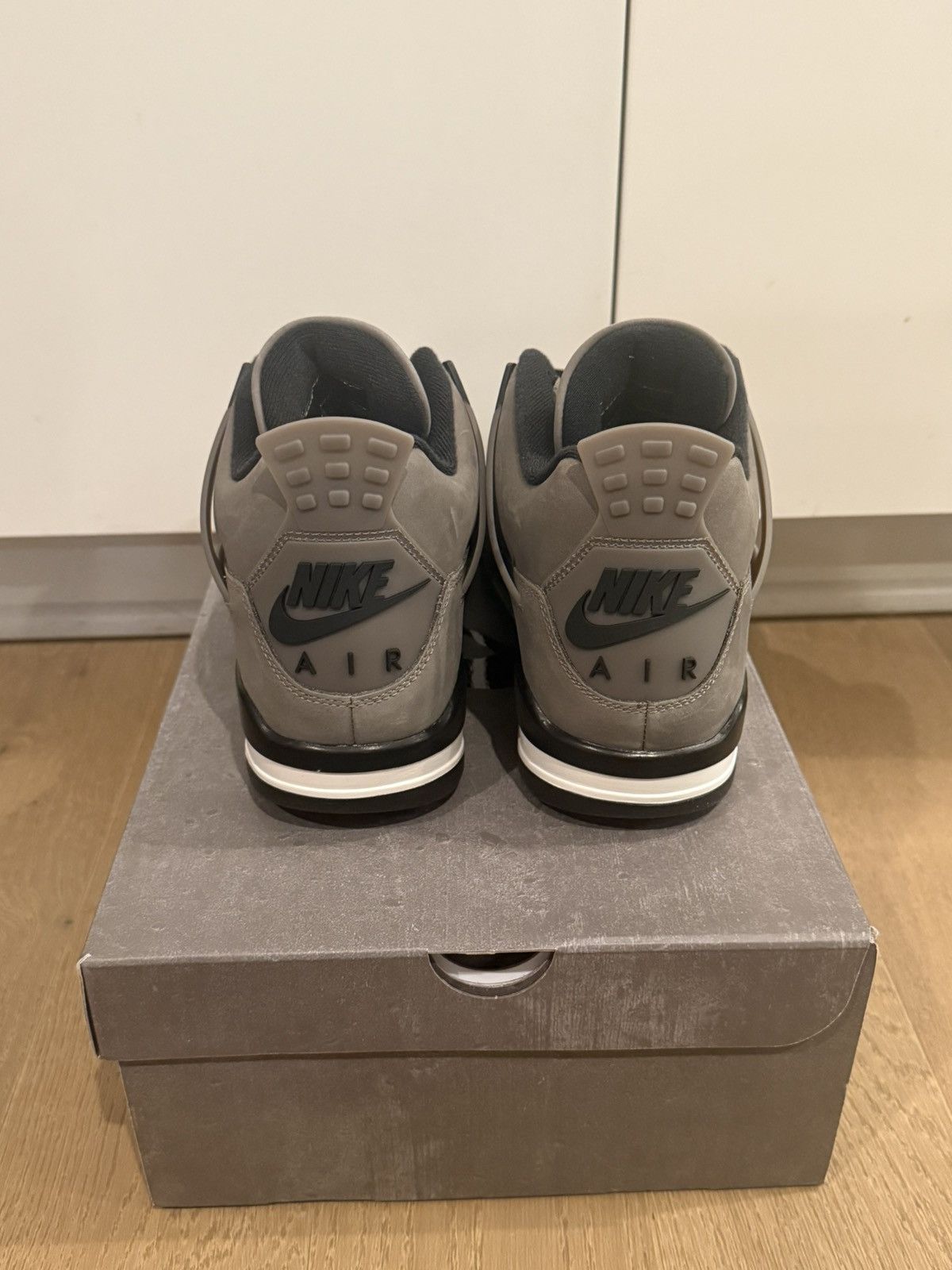 Jordan Brand Nike Air Jordan 4 Retro Cave Stone Men's Size 10 New Size US 10 / EU 43 - 4 Thumbnail