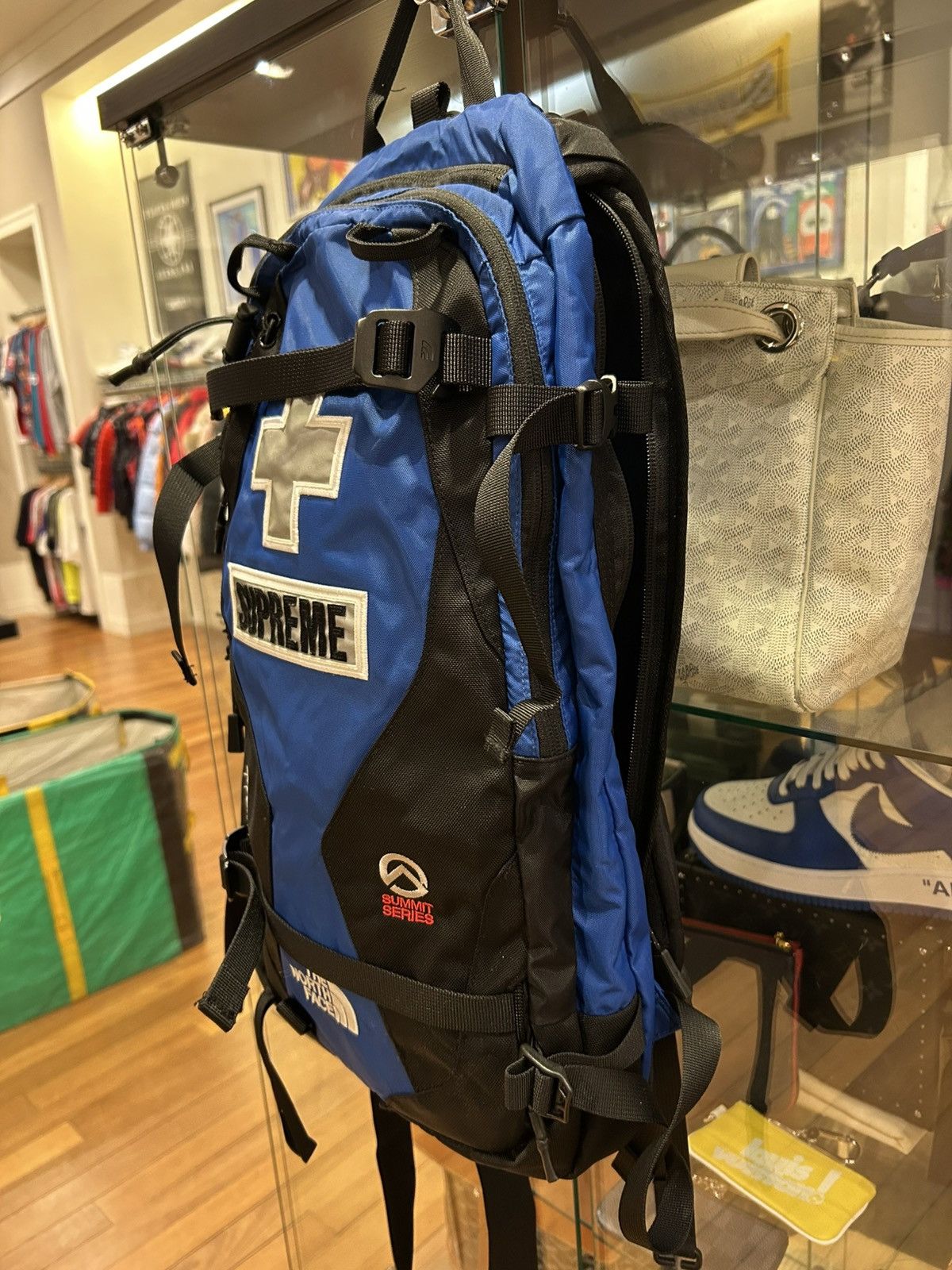 Supreme × The North Face Supreme X The North Face Summit Series Backpack Size ONE SIZE - 2 Thumbnail