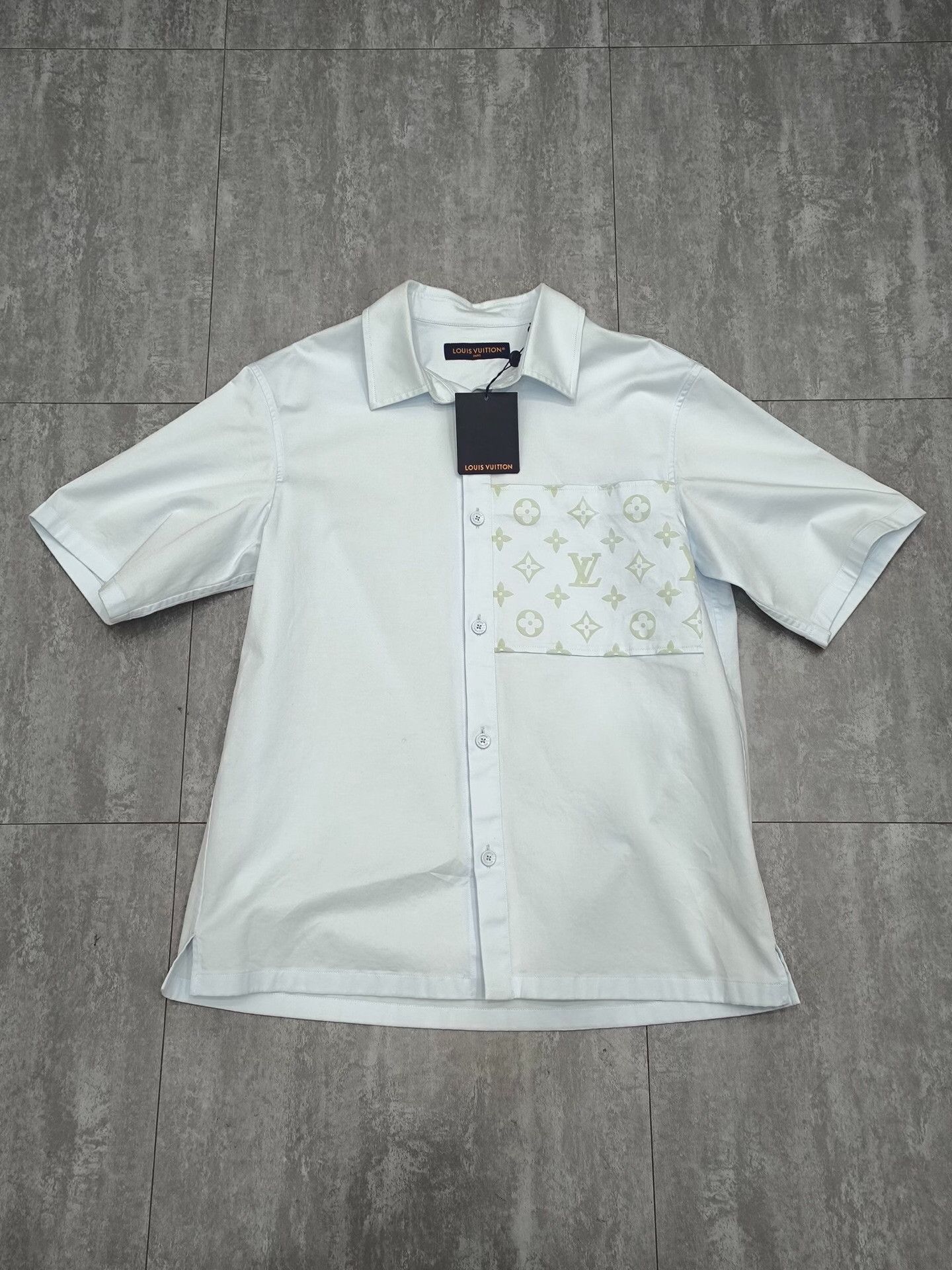 Louis Vuitton Louis Vuitton Shirt xl Men Size US XL / EU 56 / 4 - 1 Thumbnail