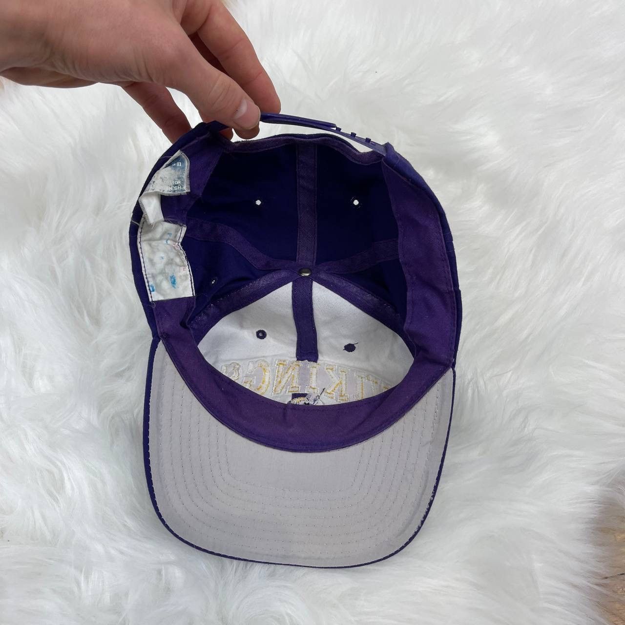 Vintage Minnesota Vikings Vintage NFL Snapback Cap Purple Size ONE SIZE - 3 Thumbnail