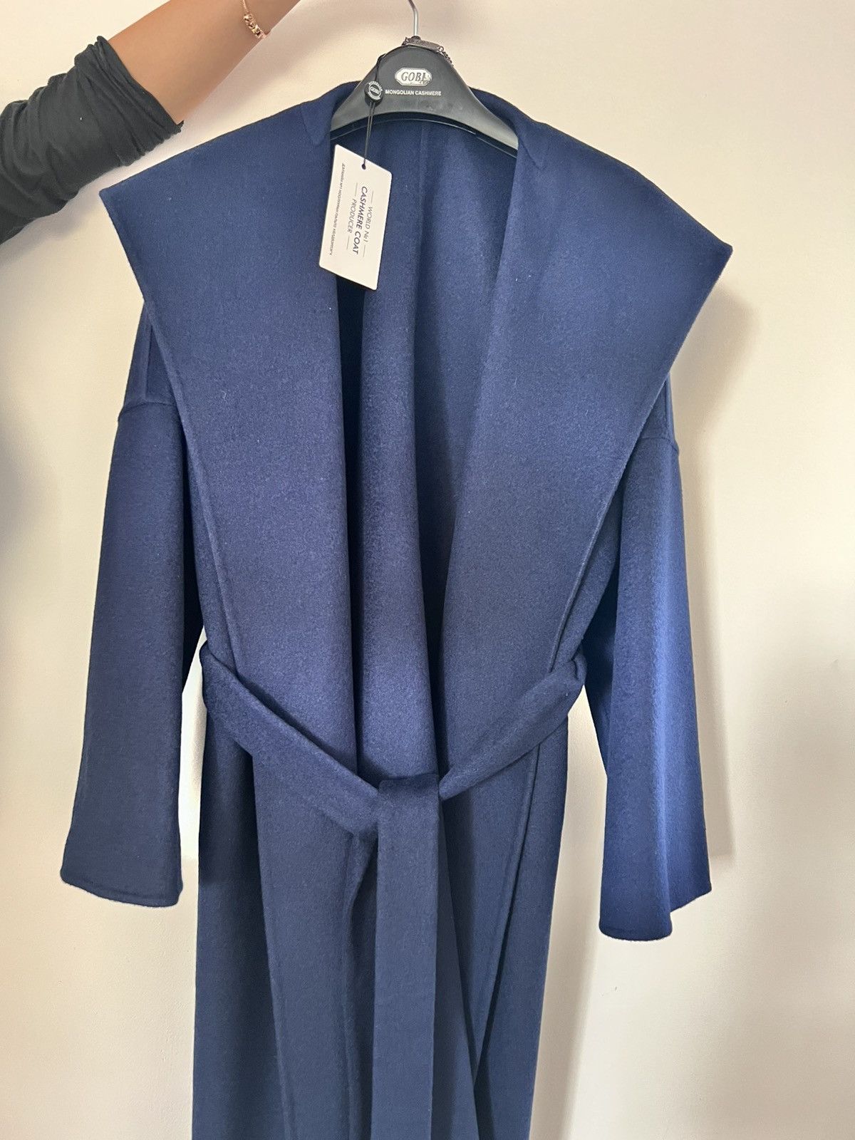 Designer Gobi Cashmere Coat with Monk Hoody Royal Blue Size M / US 6-8 / IT 42-44 - 7 Thumbnail