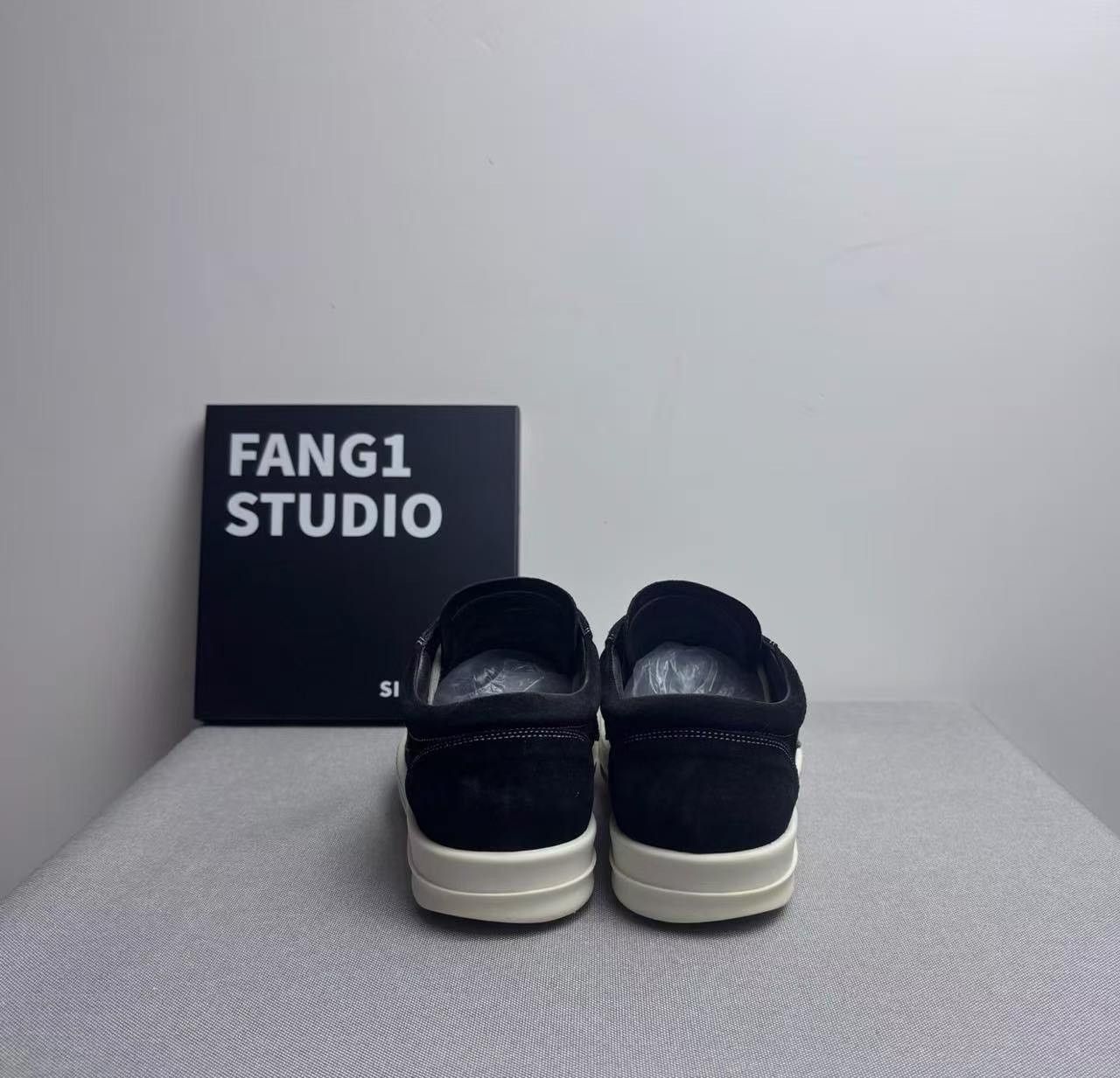 Rick Owens Rick Owens Suede Black Lowtop Sneakers 39 Women Size US 8.5 / IT 38.5 - 9 Thumbnail