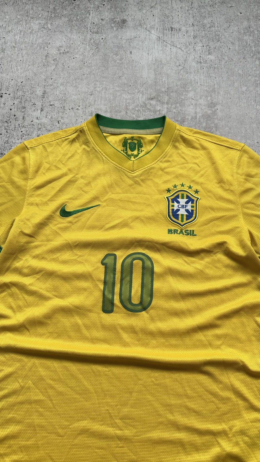 Nike 2012 Nike Brazil Ronaldinho #10 Vintage Soccer Jersey Size US S / EU 44-46 / 1 - 2 Thumbnail