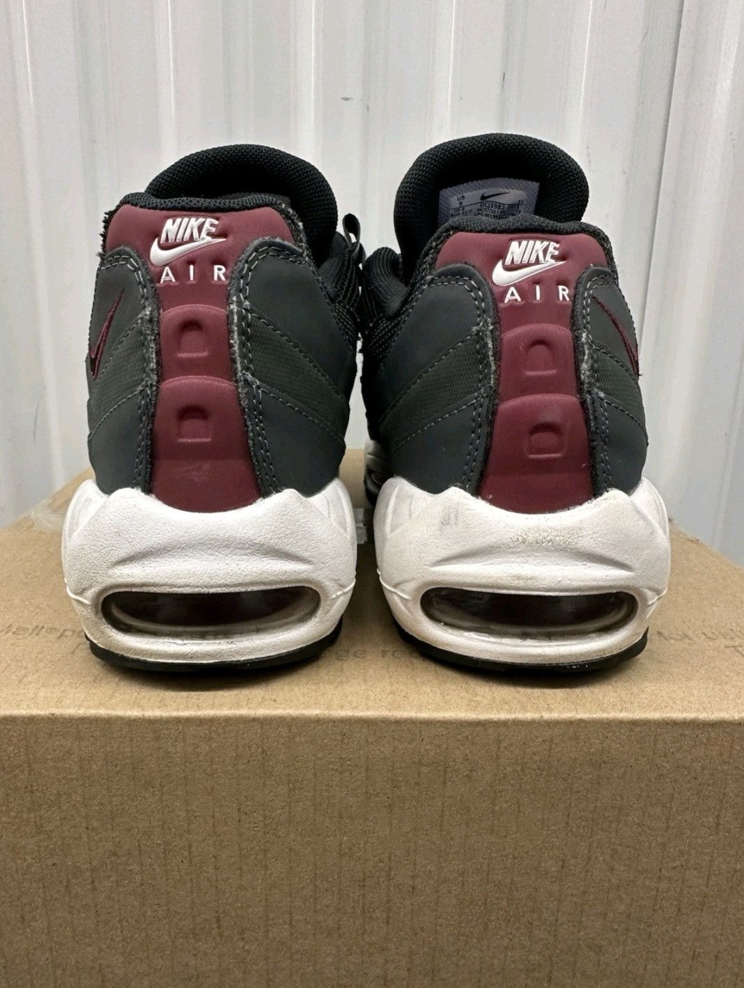 Nike Nike Air Max 95 Grey Team Red DQ3982001 Size 9 Men Size US 9 / EU 42 - 5 Thumbnail