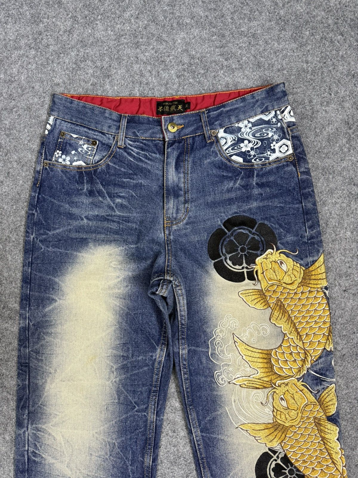 Karakuri Tamashii A4 Double Gold Koi Fish Embroidered Denim Size US 31 - 2 Thumbnail