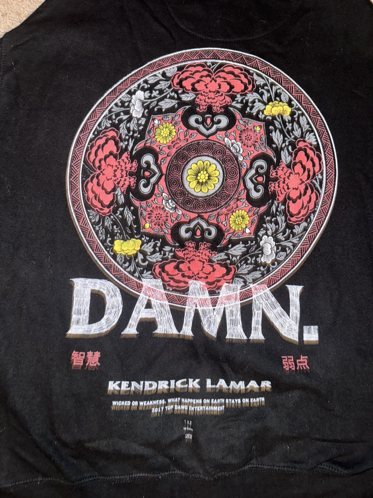 Kendrick Lamar Kendrick Lamar Damn Tour 2017 TDE Hoodie Size Large Size US L / EU 52-54 / 3 - 6 Thumbnail