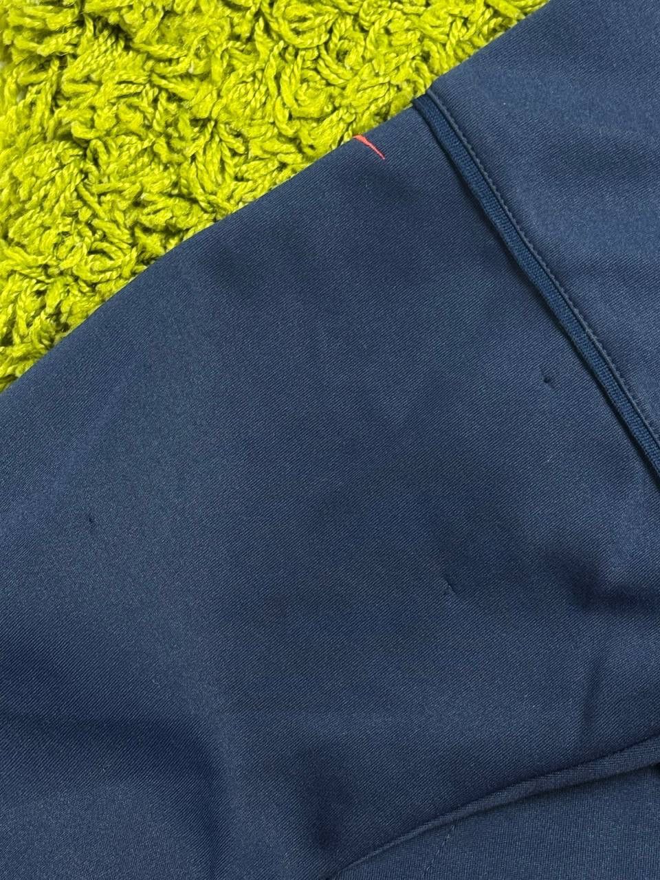 Nike Vintage Nike Big Center Logo Zip Up Hoodie Swoosh 90s Size US S / EU 44-46 / 1 - 5 Thumbnail