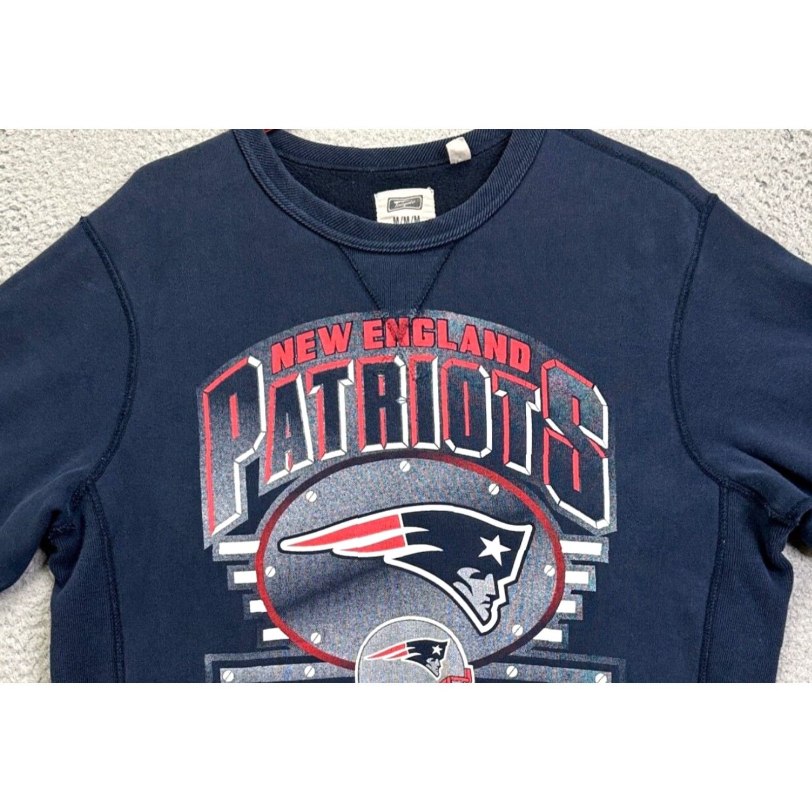 Vintage Tailgate England Patriots Sweater Mens Medium Blue Crew Neck Pullover Sweatshirt Tailgate Size US M / EU 48-50 / 2 - 2 Thumbnail