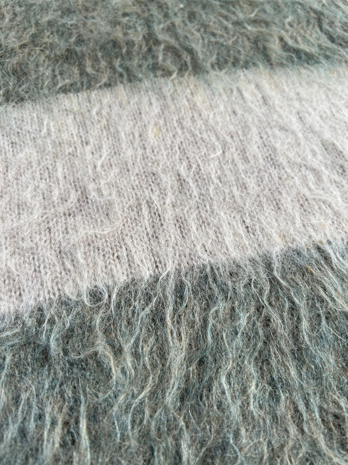 Designer × Roberto Collina Roberto Collina Superkid Mohair V-Neck Sweater Size S / US 4 / IT 40 - 8 Thumbnail