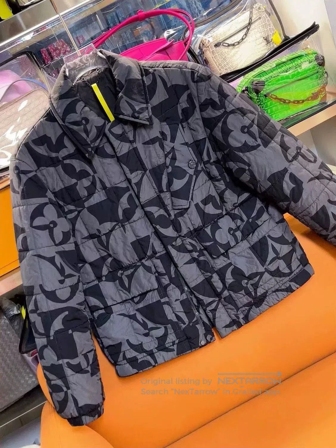 Louis Vuitton Louis Vuitton LV Geometric Print Men's Jacket. Size US S / EU 44-46 / 1 - 1 Thumbnail