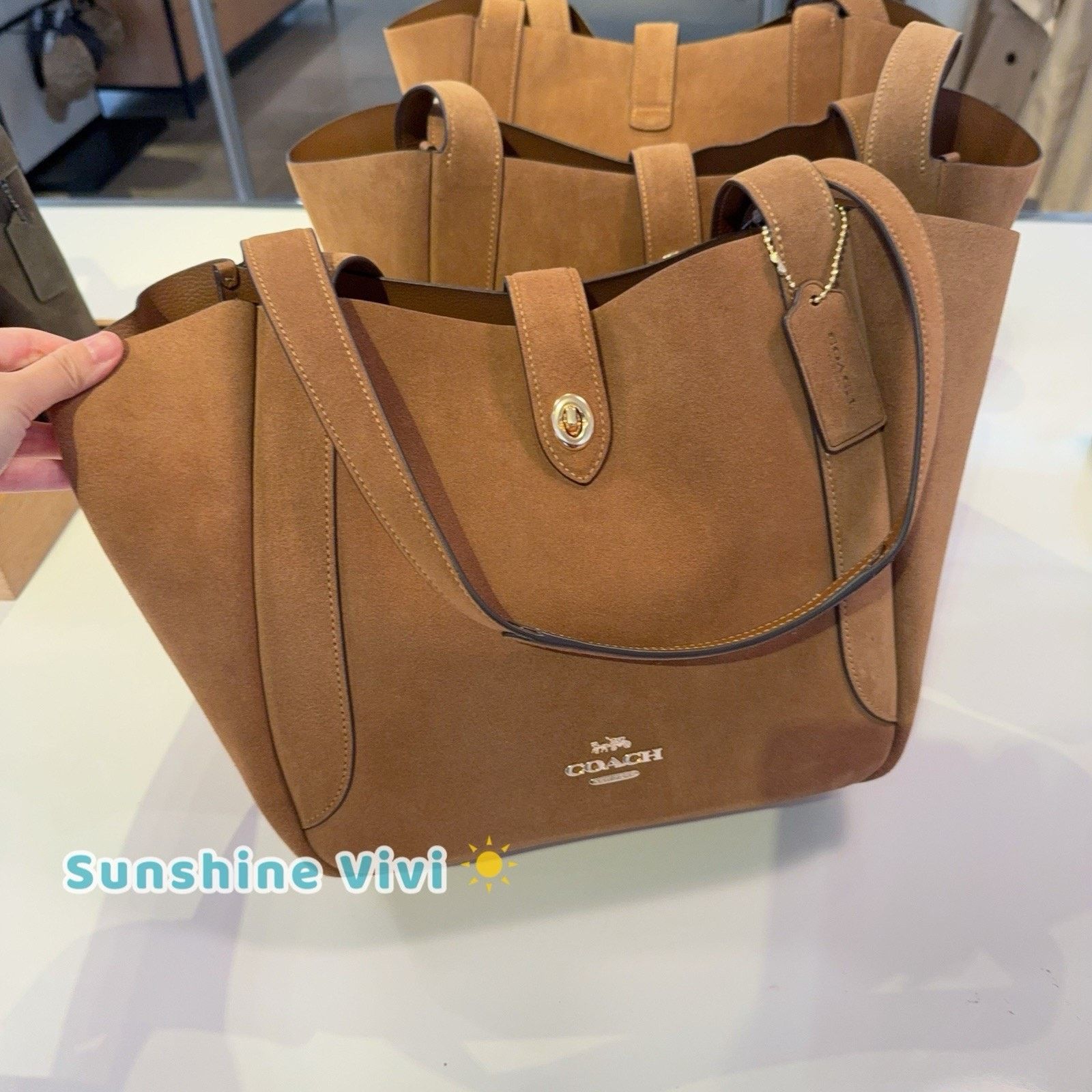 Coach NWT Coach Hadley Turnlock Tote Bag CCC76 Size ONE SIZE - 1 Thumbnail