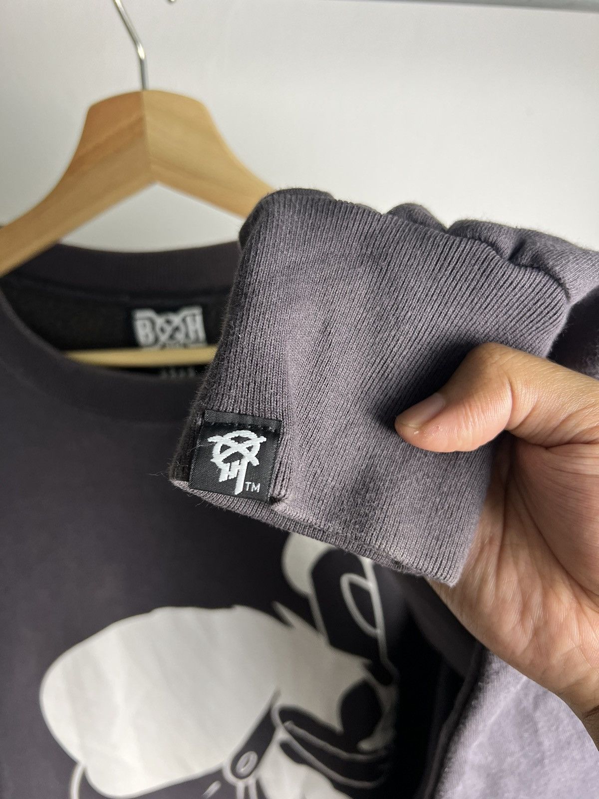 Bounty Hunter × Japanese Brand × Vintage Vintage 2000s Bounty Hunter x Disney Crewneck Size US L / EU 52-54 / 3 - 4 Thumbnail