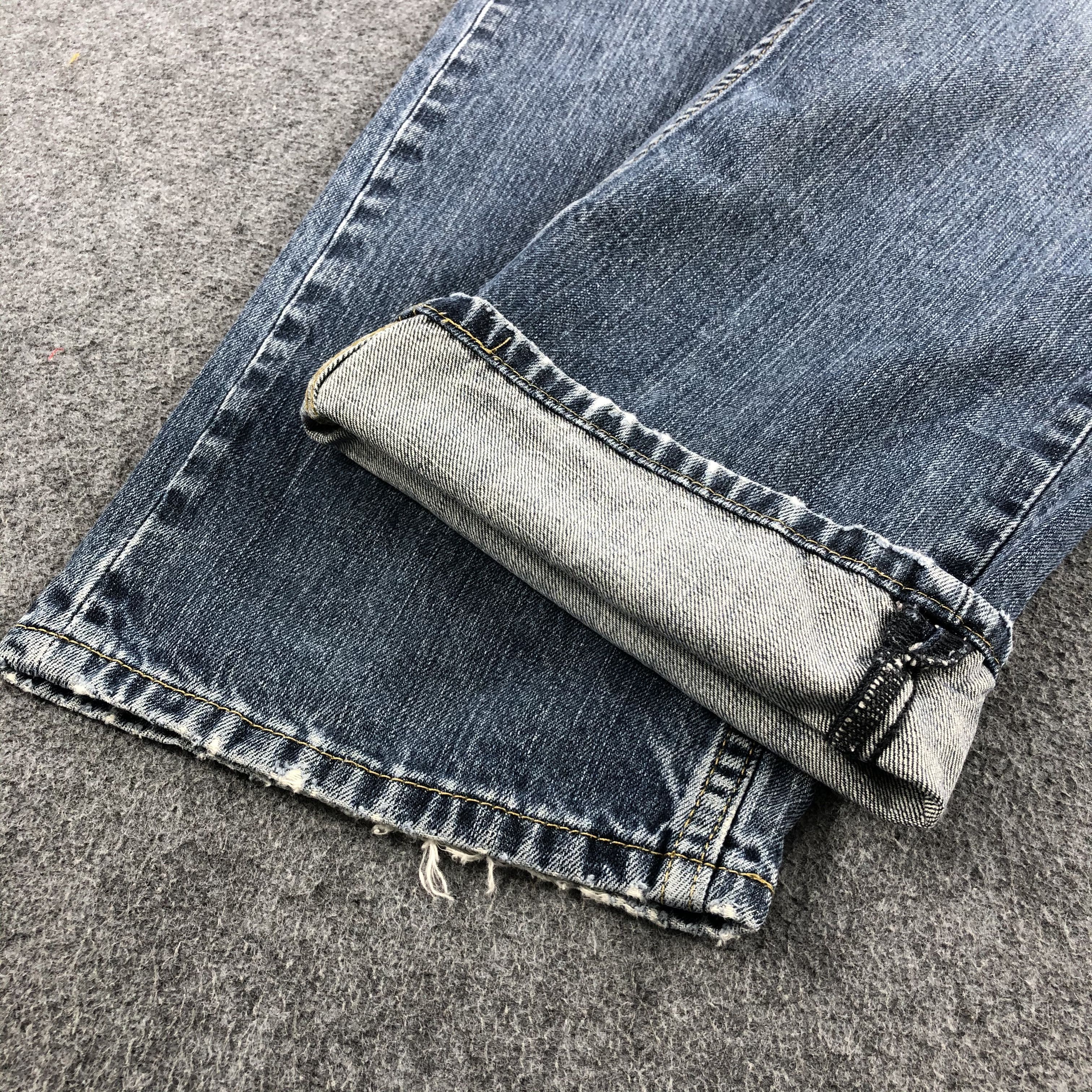 Levi's Vintage Levis 559 Jeans Faded Blue Denim KJ448 Size US 36 / EU 52 - 7 Thumbnail