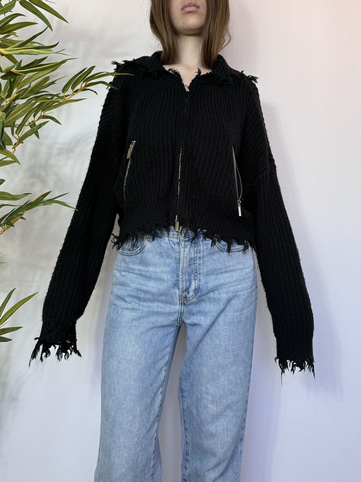 image of Avant Garde Maniere De Voir Distressed Style Zip Up Sweater in Black, Women's (Size Medium)