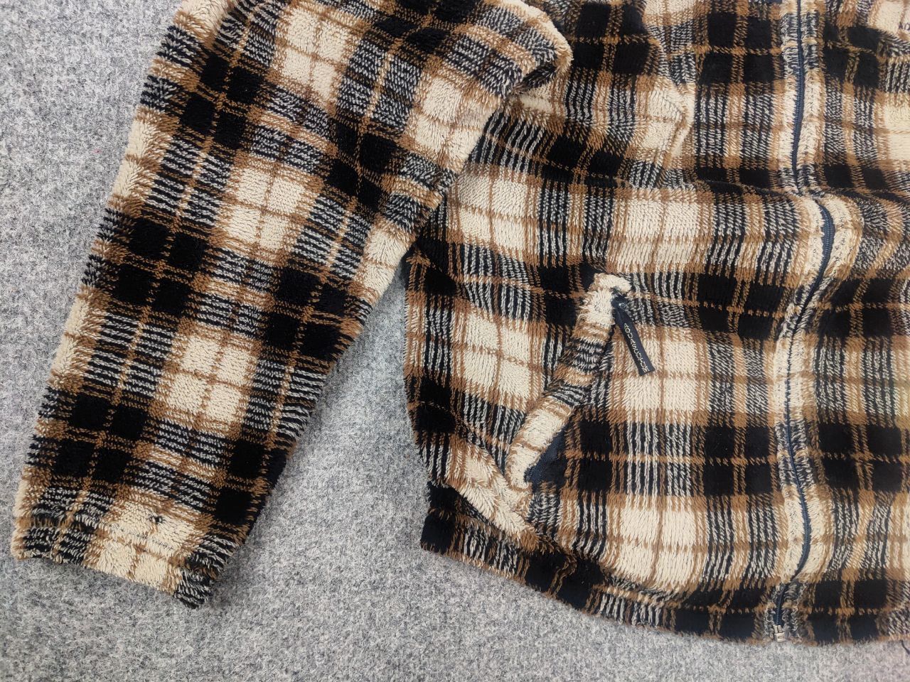 Aquascutum Vintage Aquascutum Zip-Up fleece brown check Sherpa jacket Size US L / EU 52-54 / 3 - 11 Thumbnail