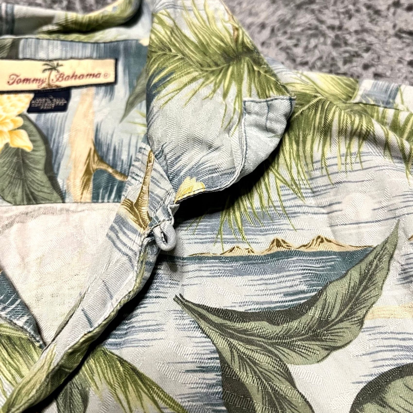 Tommy Bahama Tommy Bahama Camp Shirt Mens Large Blue Green Hawaiian Floral Silk Short Sleeve Size US L / EU 52-54 / 3 - 3 Thumbnail