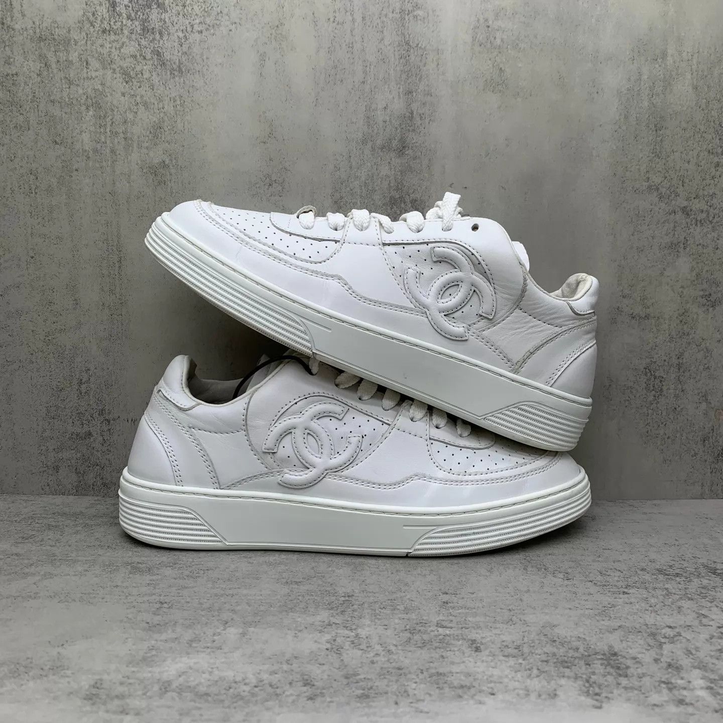 Chanel Chanel white side logo trainer 37 98 new Size US 6.5 / IT 36.5 - 2 Thumbnail