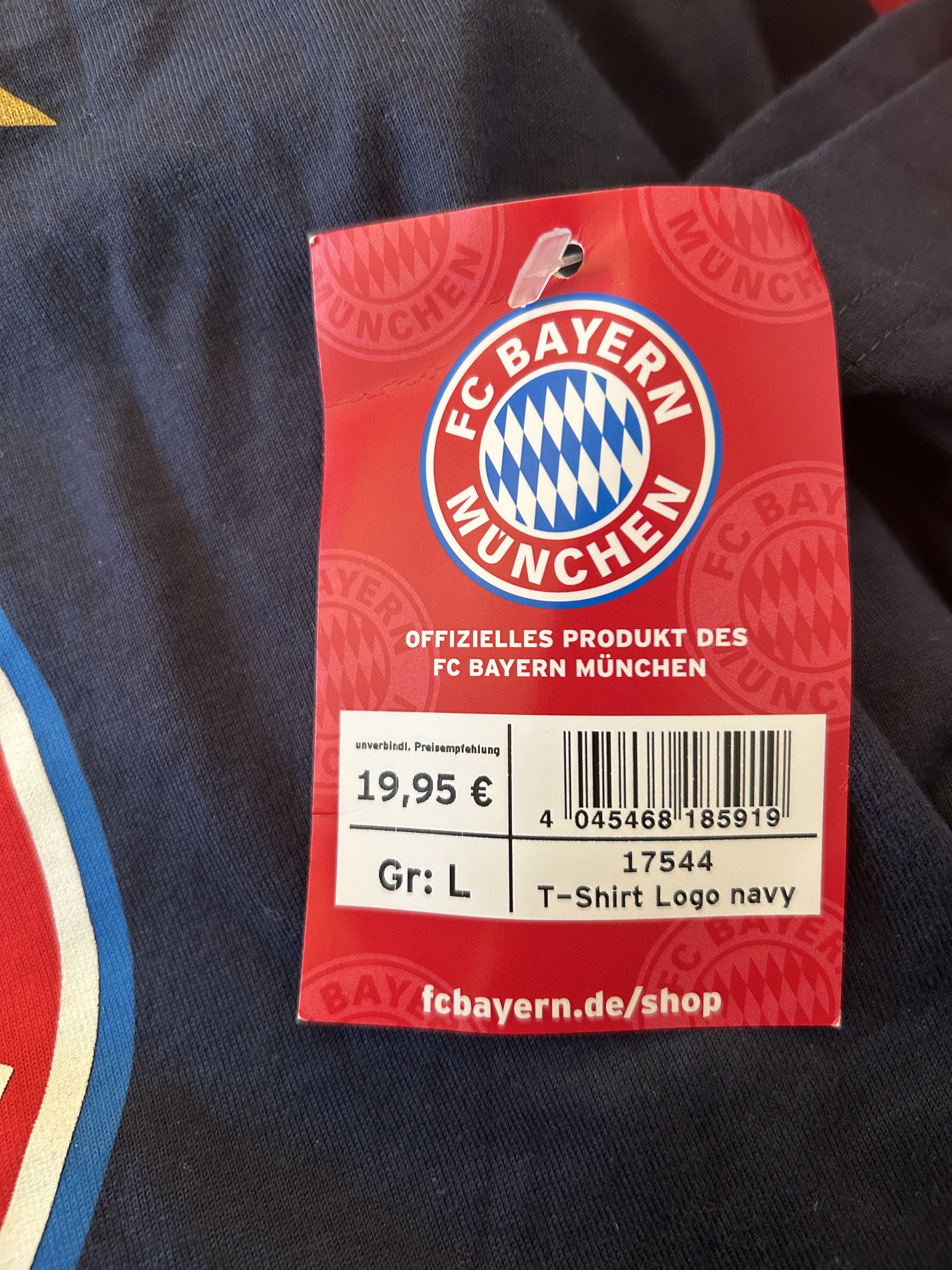 Other T - Shirt - BAYERN MUNICH FC - M - NEW with tags Size US L / EU 52-54 / 3 - 7 Thumbnail
