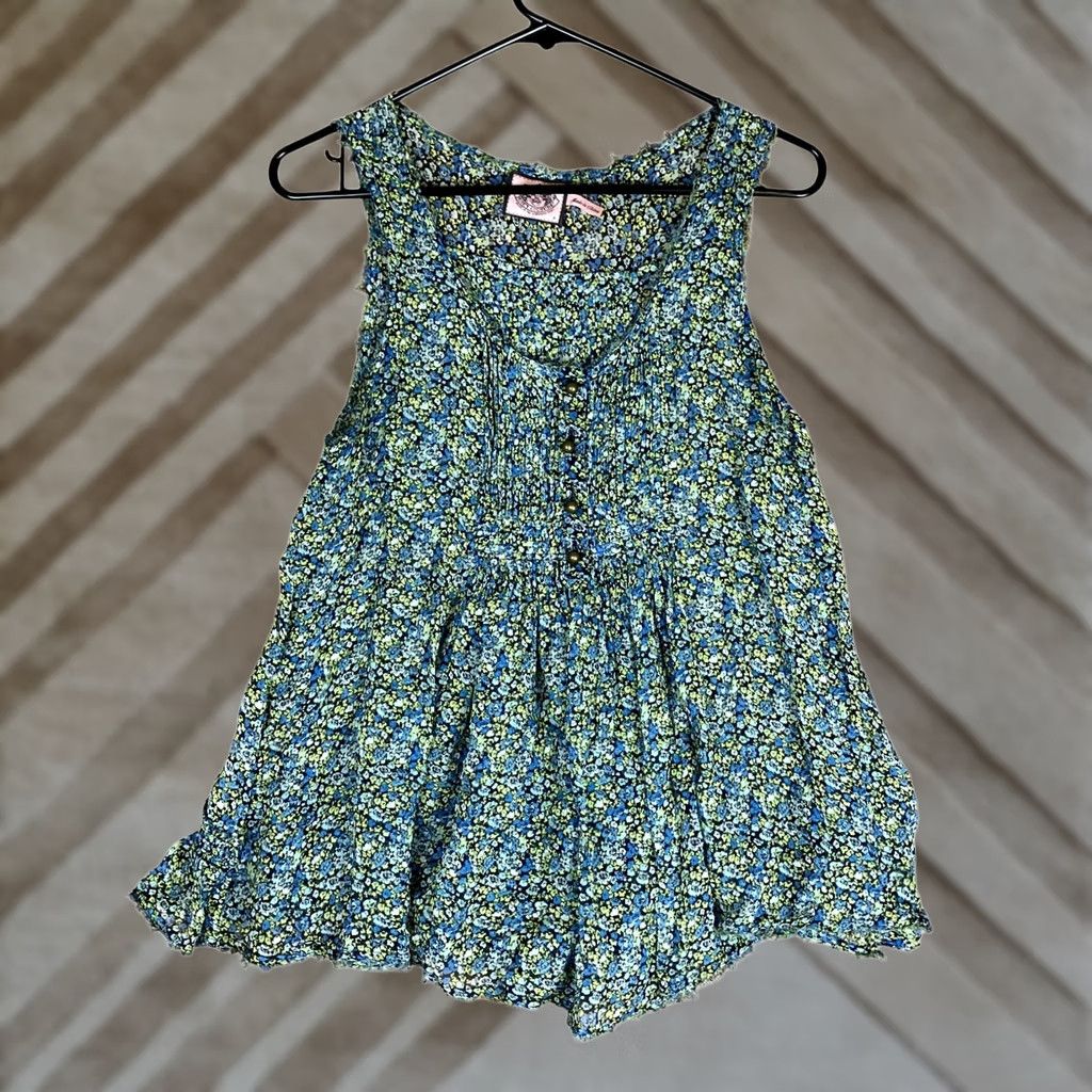 Juicy Couture Juicy Couture Blouse Multicolored Floral Sleeveless Sheer Lightweight Womens 6 Blue Floral Casual Workwear Party/Cocktail Shirt Women Size M / US 6-8 / IT 42-44 - 1 Thumbnail