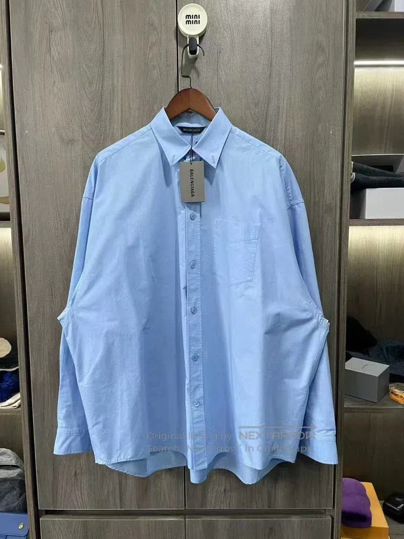 Balenciaga Balenciaga Back Printed Solid Color Long Sleeve Shirt Size US S / EU 44-46 / 1 - 1 Thumbnail