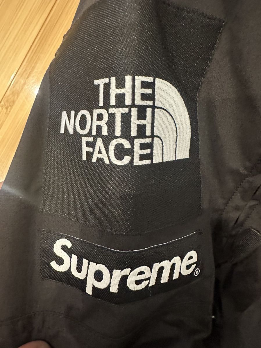 Supreme × The North Face Supreme The North Face Apogee FW 22 Size US M / EU 48-50 / 2 - 4 Thumbnail