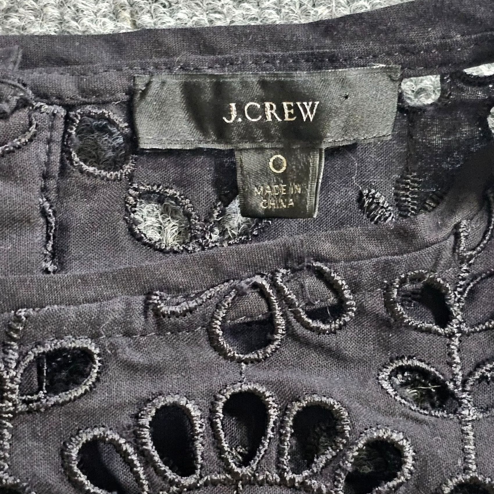 J.Crew J.CREW Dress Womens 0 Black Eyelet Lace 3/4 Bell Sleeve Cocktail LBD Date Night Dress Size XS / US 0-2 / IT 36-38 - 3 Thumbnail