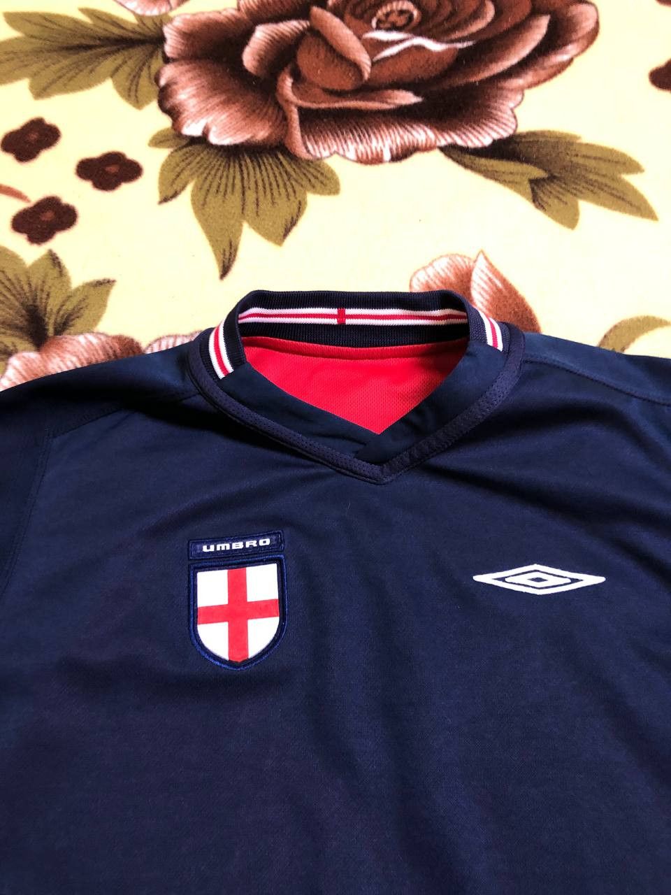 Umbro England football shirt 2002-2004 Double Sided Jersey Umbro Size US XS / EU 42 / 0 - 4 Thumbnail