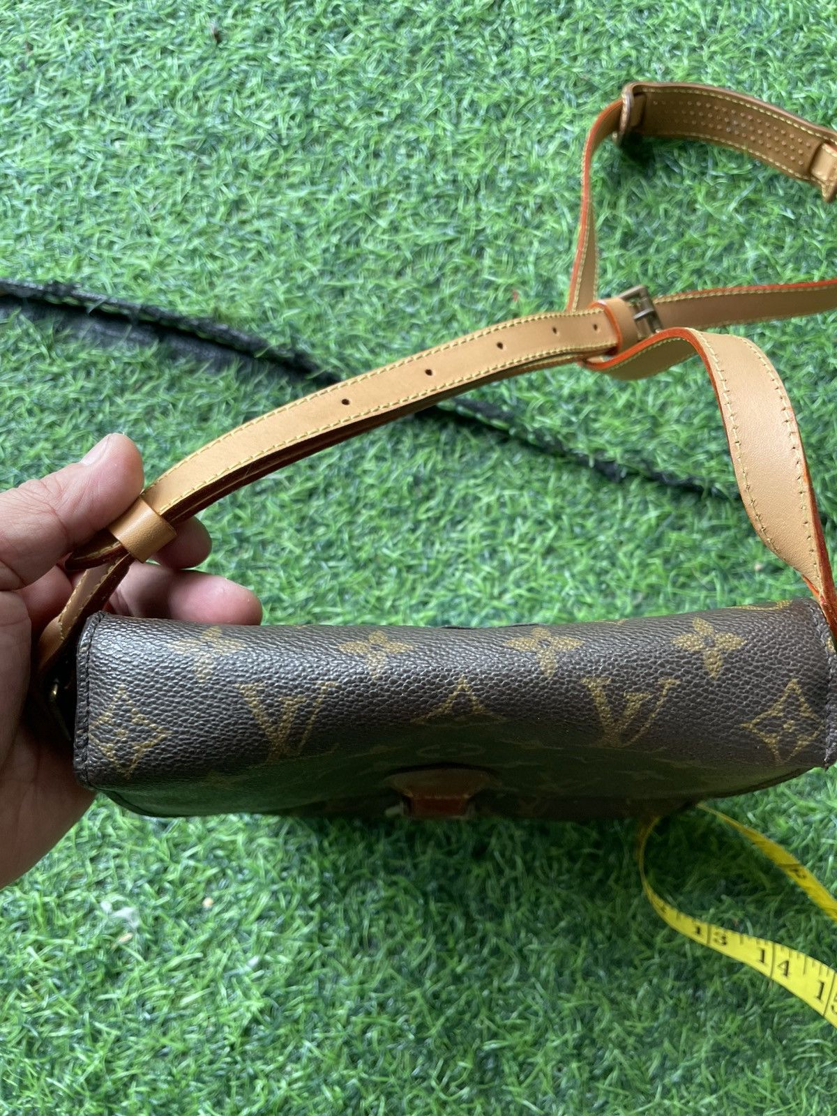 Louis Vuitton Vintage Louis Vuitton Saint Cloud Shoulder Bag Size ONE SIZE - 7 Thumbnail